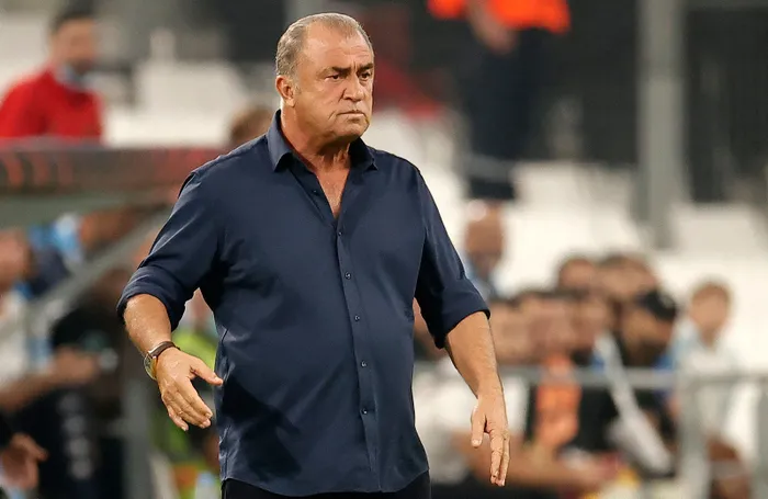 son-dakika-marsilya-galatasaray-maci-yazar-yorumlari-hakem-olmayan-penaltiyla-galatasarayi-yakacakti-1633065401752.jpg