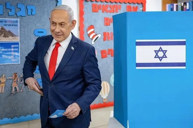 netanyahuyu-kaybetme-korkusu-mu-sardi-partisi-oy-verme-suresinin-uzatilmasi-icin-basvurdu-1793120562570.jpeg Netanyahu’yu kaybetme korkusu mu sardı: Partisi oy verme süresinin uzatılması için başvurdu!
