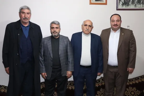 baskan-ekinciden-kanaat-onderine-ziyaret-1647346328960.jpg