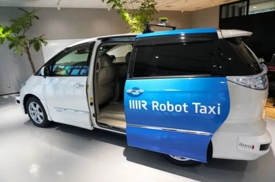 Robot taksiler seneye yola çıkıyor