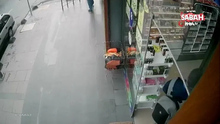 Arnavutköy’de telefon çalan hırsız güvenlik kameralarına yakalandı | Video