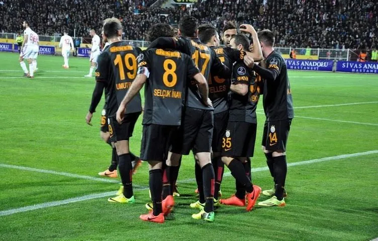 Sivasspor - Galatasaray maçından fotoğraflar