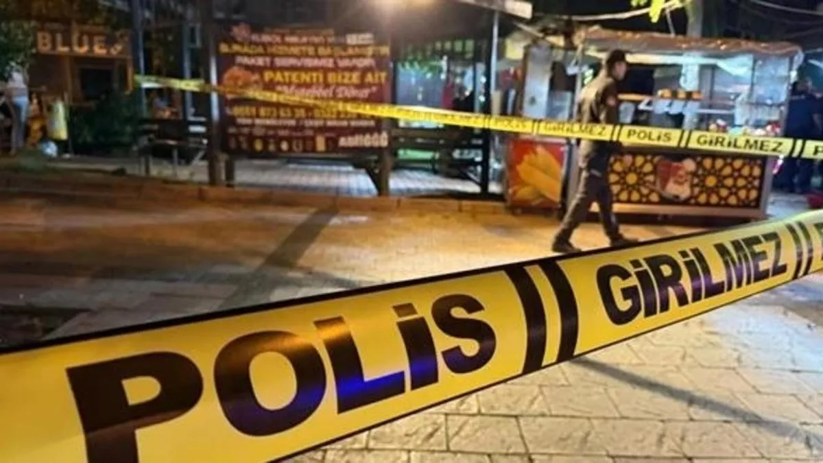 Emekli polis boşandığı eşini öldürdü