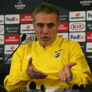 Ersun Yanal forvet tercihini açıkladı