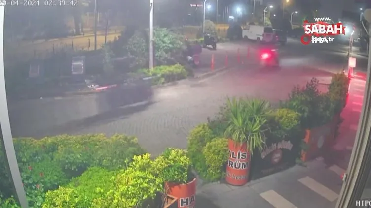 Küçükçekmece’de hırsızlar saniyeler içinde motosikletin kilidin kırıp böyle çaldı | Video