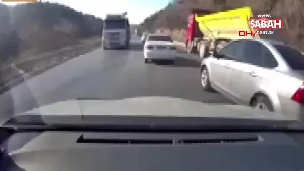 İstanbul'da trafikte drift atarak tehlike saçan trafik magandası kamerada | Video