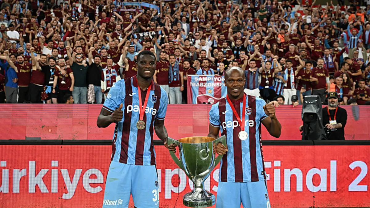 Trabzonspor, Ziraat Türkiye Kupası’nı müzesinde sergiliyor Trabzonspor, Ziraat Türkiye Kupası’nı müzesinde sergiliyor