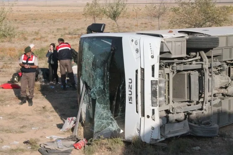 Düğün yolunda kaza: 26 yaralı