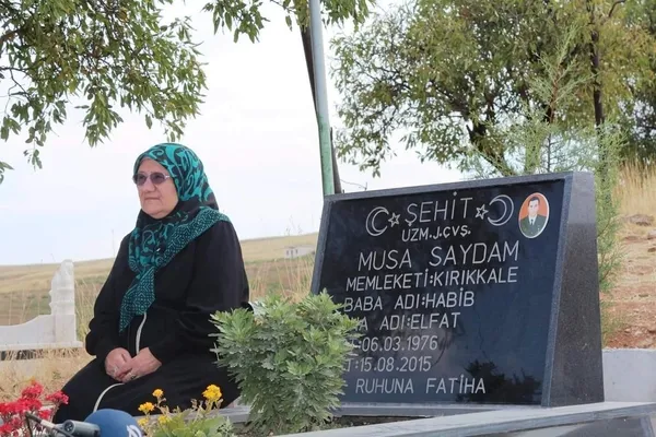 yavrum-gelecek-diye-umutla-bekliyorum-1654589879146.jpg