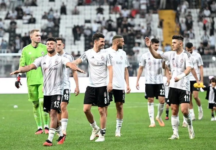 Son dakika Beşiktaş haberi: Erman Toroğlu’ndan olay Beşiktaş sözleri! Antrenman maçı gibi...
