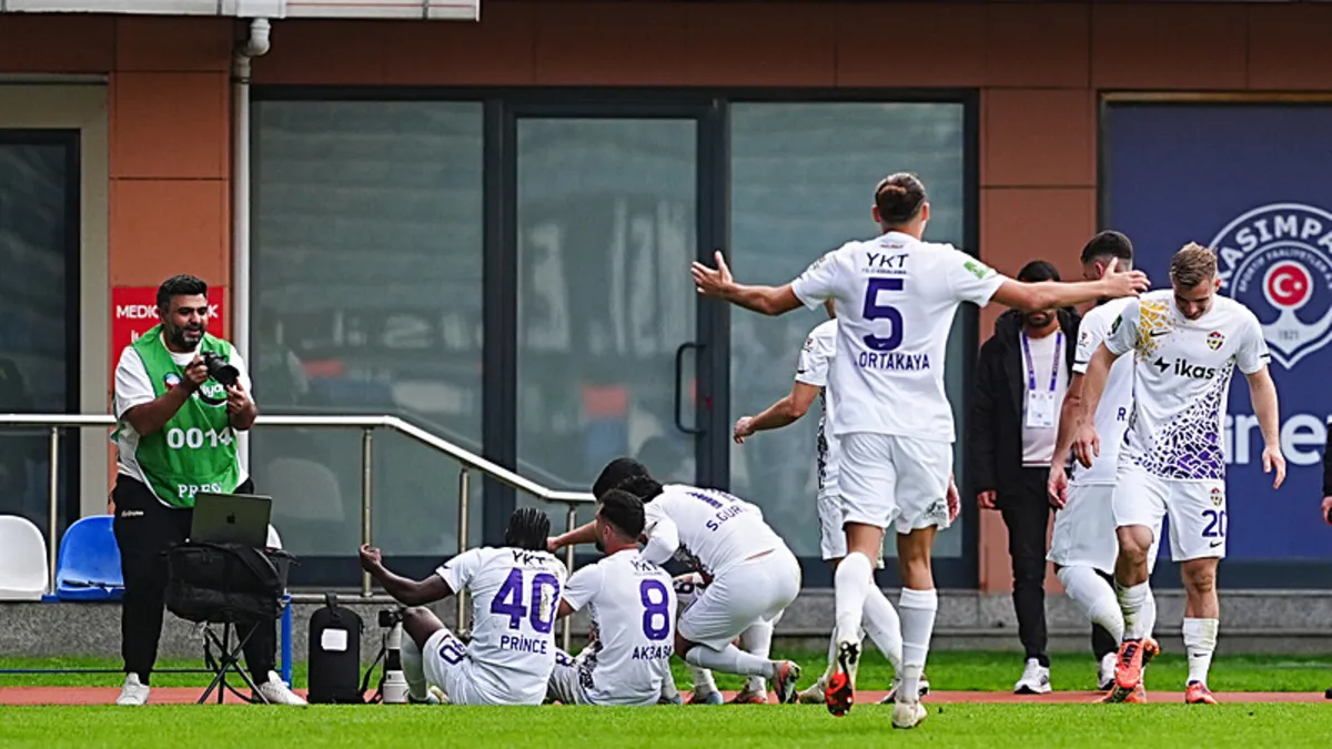 Eyüpspor, Süper Lig’de Rizespor deplasmanında! Eyüpspor, Süper Lig’de Rizespor deplasmanında!