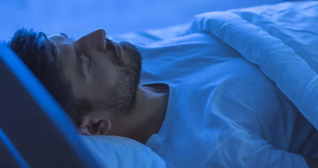 Rüyada Ölüye Sarılmak Ne Anlama Gelir? Rüyada Ölüye Sarılmanın Anlamı