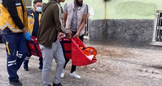 Konya’da 13 yaşındaki Bestegül tabancayla oynarken bacağından yaralandı Konya’da 13 yaşındaki Bestegül tabancayla oynarken bacağından yaralandı