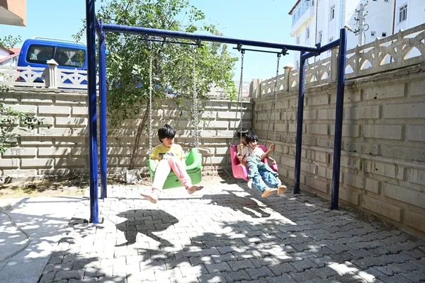3-engelli-kardesin-hayali-gercek-oldu-1787657635134.jpg