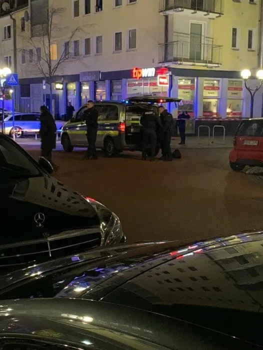 Son dakika: Almanya'da 2 ayrı cafeye silahlı saldırıda 8 kişi hayatını kaybetti