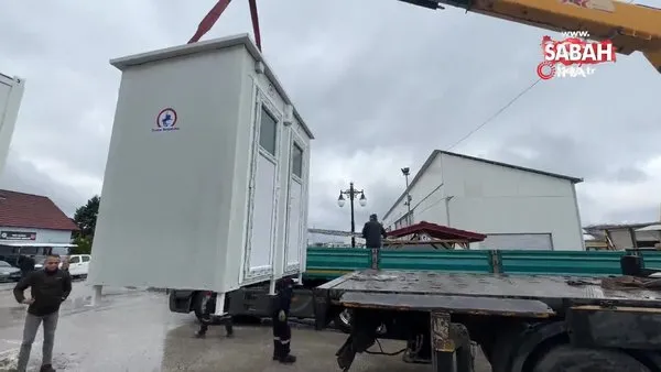 Düzce Belediyesi'nin ürettiği seyyar tuvalet ve duş kabinleri depremzedelere gönderildi | Video