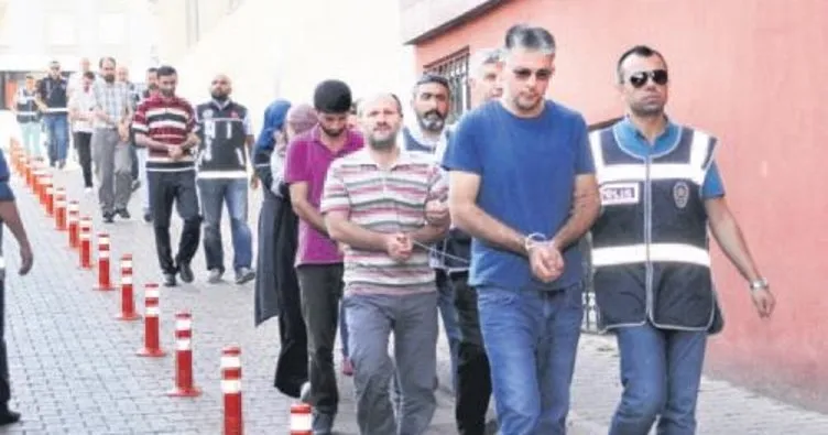 İstanbul’da ‘gaybubet evleri’ne ByLock baskını: 57 gözalt ı