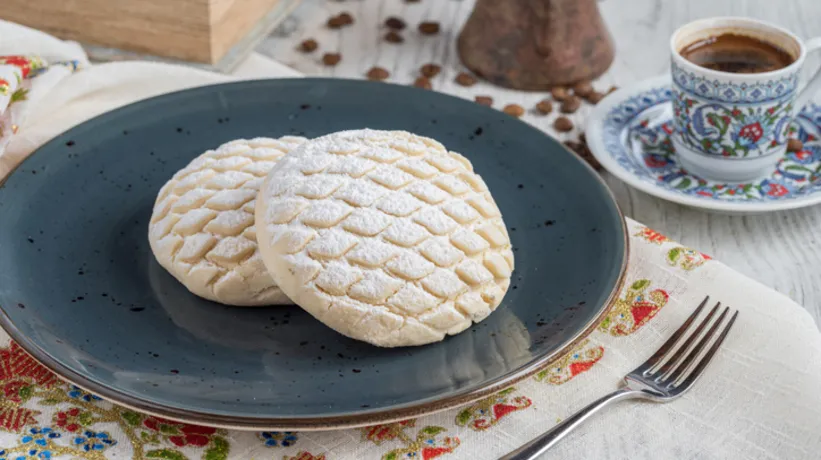 15 dakikada hazır! Kıyır kıyır un kurabiyesi yapmanın püf noktası