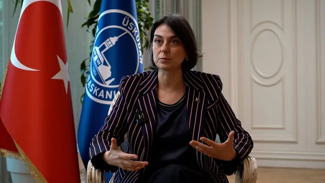 uskudarda-belediye-baskani-sinem-dedetas-tutuklandi-istanbul-valiligi-meclisi-olaganustu-toplantiya-cagirdi-1785597973450.jpg