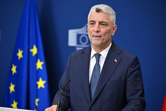 ticaret-bakani-bolat-brukselde-belcika-ve-ab-yetkilileriyle-gorustu-1791998811825.jpg