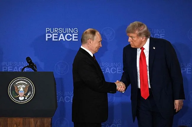 ABD Başkanı Donald Trump: Putin’i aradım, üçlü görüşme olabilir