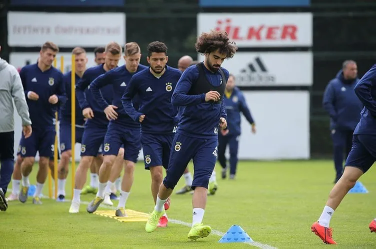 Fenerbahçe’de kadro yenileniyor! 10 futbolcu yolcu...