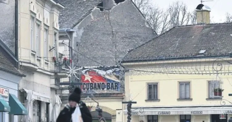 Hırvatistan’da korkutan deprem kentin yarısı yok oldu