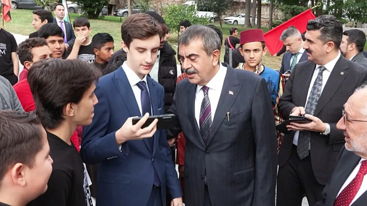 Bakan Tekin: İmam Hatip okulları dünyada marka haline gelmesi gereken bir uygulama Bakan Tekin: İmam Hatip okulları dünyada marka haline gelmesi gereken bir uygulama