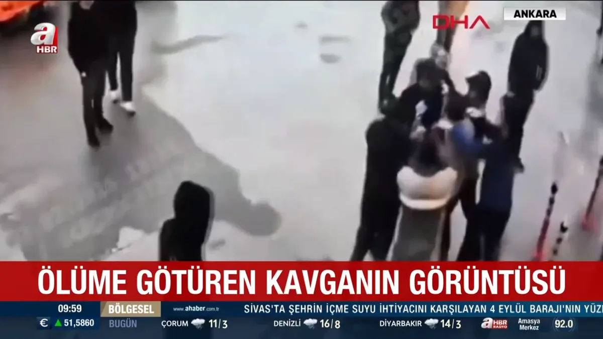 Ankara’da araç muayene istasyonunda dehşet kamerada! Darp ettikleri polis memuru öldü | Video videosunu izle Ankara’da araç muayene istasyonunda dehşet kamerada! Darp ettikleri polis memuru öldü | Video videosunu izle