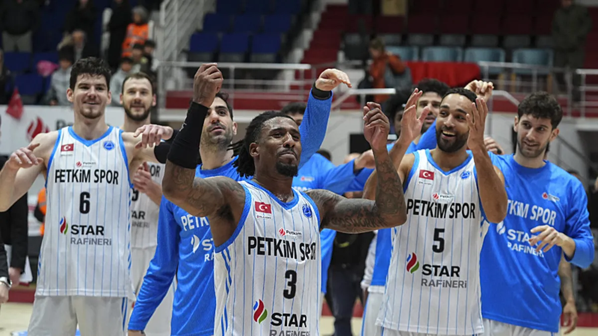 Aliağa Petkimspor, Dinamo Sassari’ye takılmadı! Aliağa Petkimspor, Dinamo Sassari’ye takılmadı!