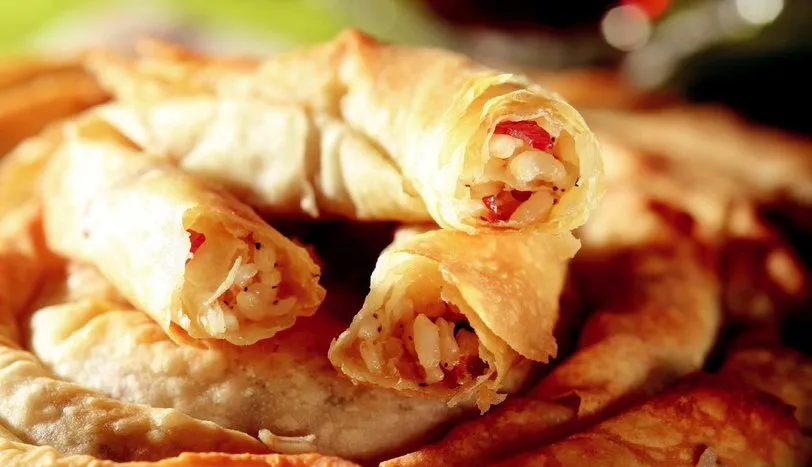 Pastırmalı Pirinçli Börek Tarifi BöreklerÇörekler ve Poğaçalar Sofra