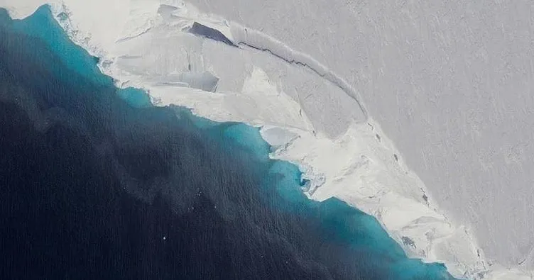 NASA Antarktika’da devasa çukur keşfetti