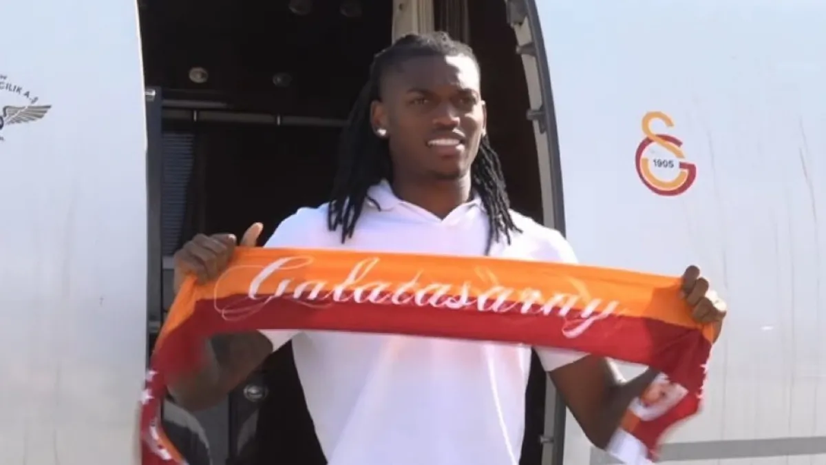 CANLI | Rafael Leao Galatasaray için geldi! İşte ilk açıklamaları... haber görseli