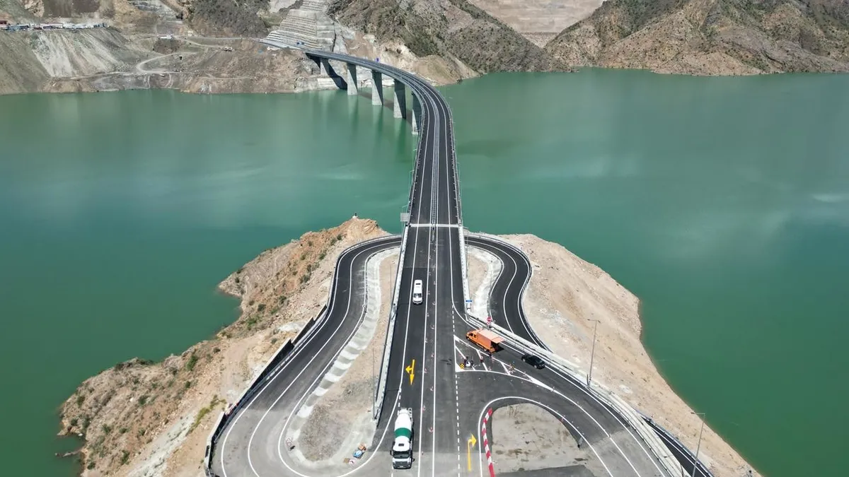 Yusufeli Merkez Viyadüğü ulaşıma nefes aldırdı Yusufeli Merkez Viyadüğü ulaşıma nefes aldırdı