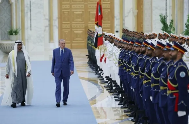bae-ile-ekonomik-iliskilerde-yeni-donem-basliyor-dev-anlasma-yururluge-giriyor-turkiye-korfezin-en-buyuk-ticar-1693479610110.jpg