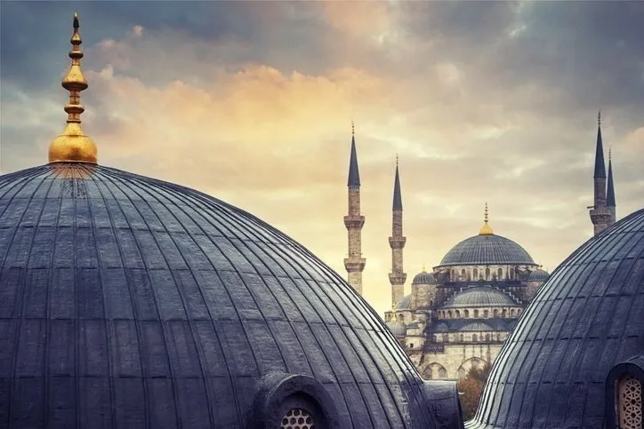 BAYRAM NAMAZI SAATİ 2023: İstanbul, Ankara, İzmir Diyanet ile Bayram namazı saat kaçta, ezan kaçta okunuyor?