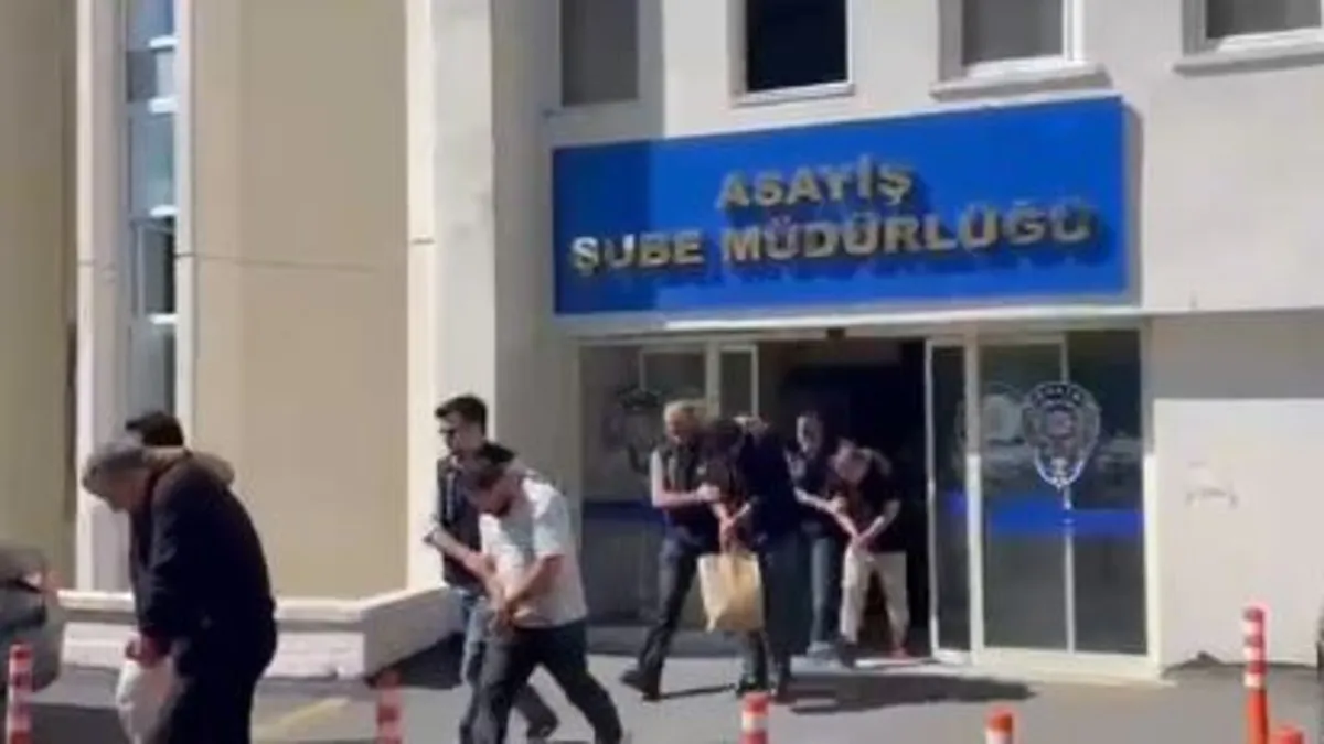 Ankara’da yasa dışı bahis operasyonu: 44 şüpheli tutuklandı Ankara’da yasa dışı bahis operasyonu: 44 şüpheli tutuklandı
