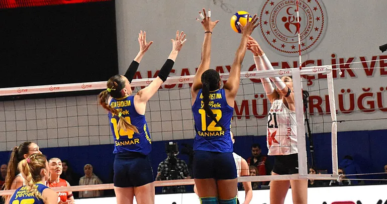 Fenerbahçe, deplasmanda kazandı!