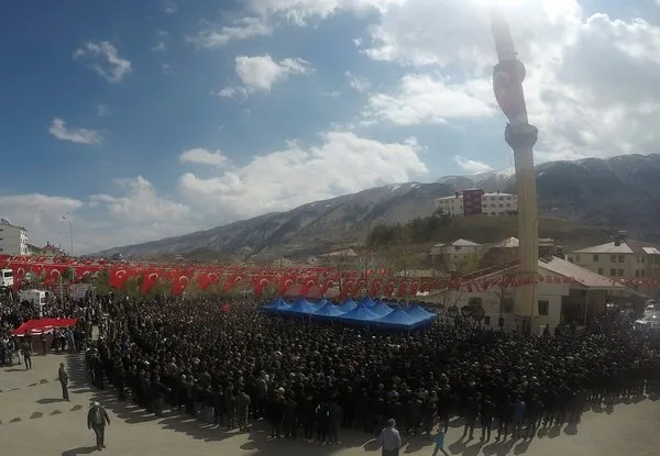 Afrin şehidi Uzman Çavuş'u Kahramanmaraş'ta 10 bin kişi uğurladı