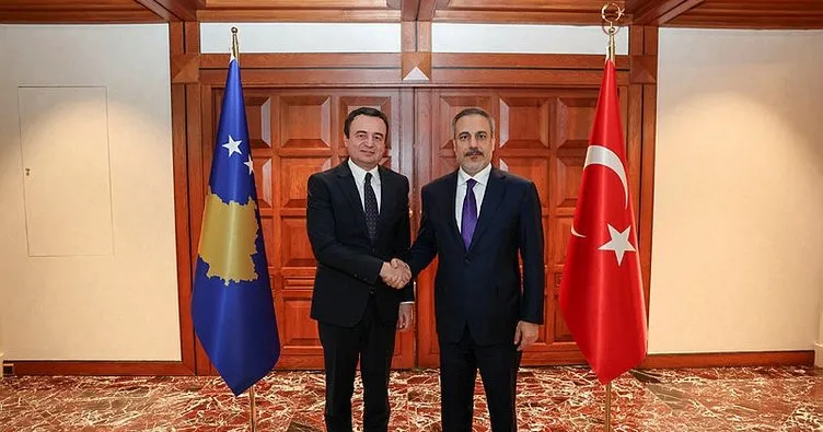Dışişleri Bakanı Fidan, Kosova Başbakanı Kurti ile bir araya geldi