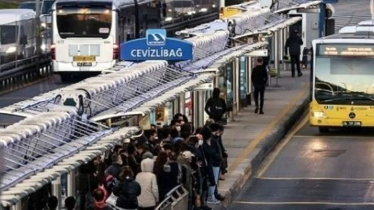 SON DAKİKA | İBB’den toplu ulaşıma yüzde 35 zam SON DAKİKA | İBB’den toplu ulaşıma yüzde 35 zam