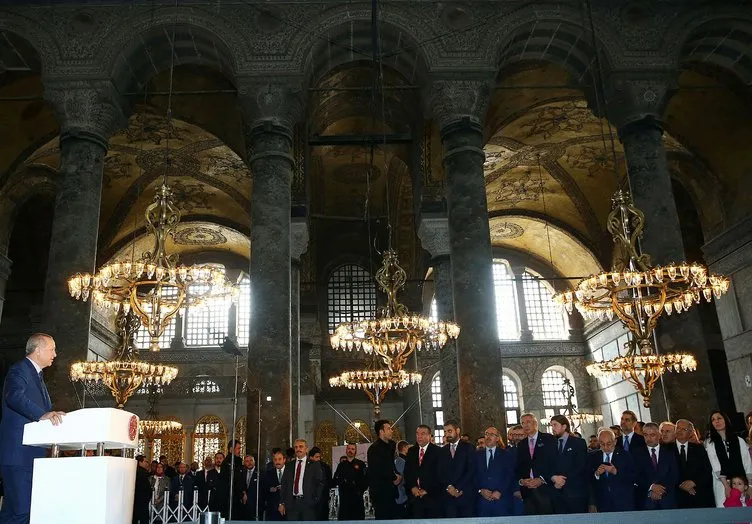 Cumhurbaşkanı Erdoğan'ın Yeditepe Bienali açılışından yansıyan kareleri