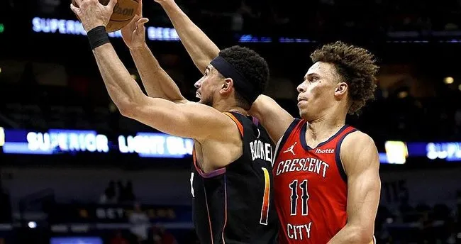 NBA’de Devin Booker attığı 52 sayıyla Suns’ı galibiyete taşıdı