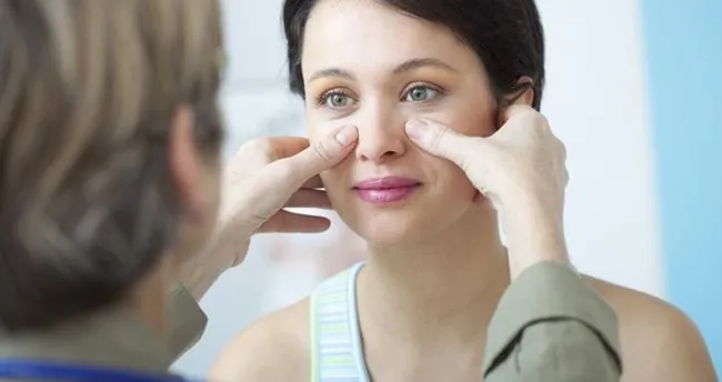 Vicks Sinüzite İyi Gelir Mi? Vicks Sinüsleri Açar Mı, Nasıl Kullanılır?