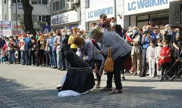 CHP’li belediyeden skandal tören: Türk kadınını zincire vurdular