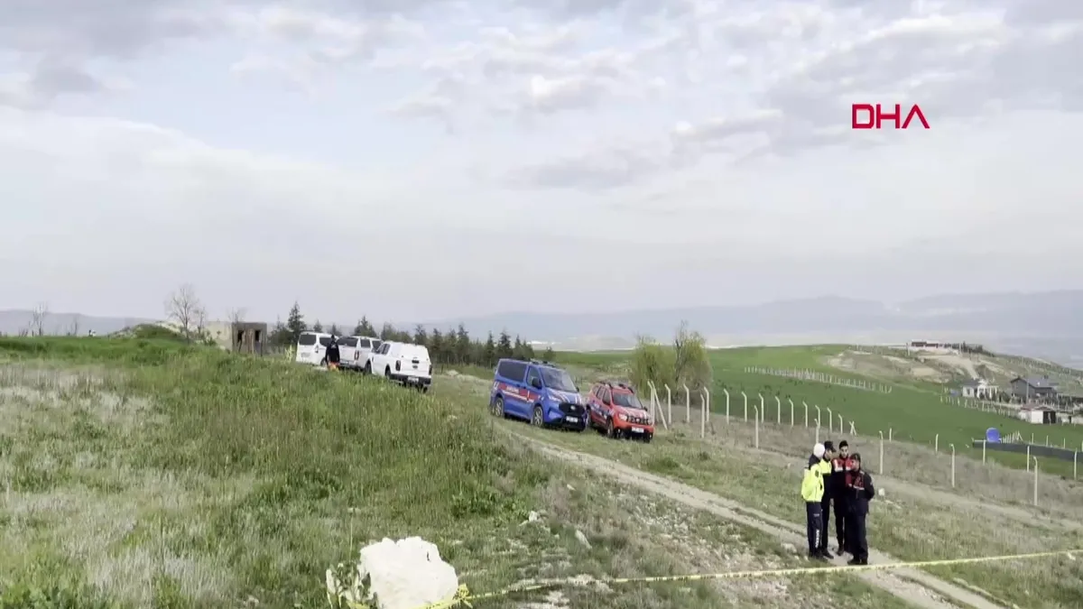 MSB: “CH-47 ağır nakliye helikopterimiz kaza kırıma uğradı, personelde olumsuz bir durum yok” videosunu izle MSB: “CH-47 ağır nakliye helikopterimiz kaza kırıma uğradı, personelde olumsuz bir durum yok” videosunu izle