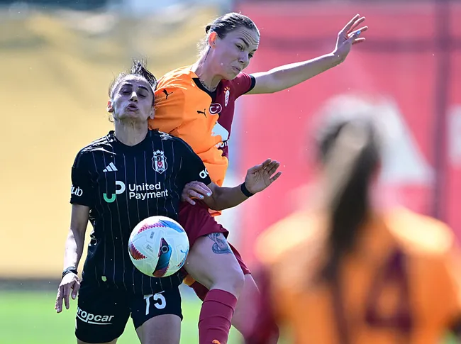 son-dakika-haberi-galatasarayin-kadin-futbol-takiminin-yeni-yildizindan-onemli-aciklamalar-turkiye-bana-hayat-1742713423393.jpg