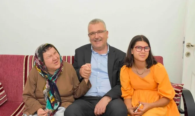 Görme engelli kadının en büyük hayali Başkan Erdoğan ile tanışmak
