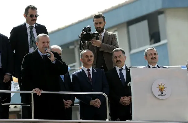 Cumhurbaşkanı Erdoğan'ın Bağcılar İlçe Kongresi'nden yansıyan kareleri
