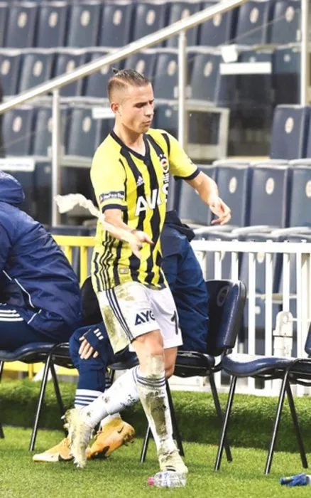 Fenerbahçe’nin yıldız isminden Erol Bulut’a tepki